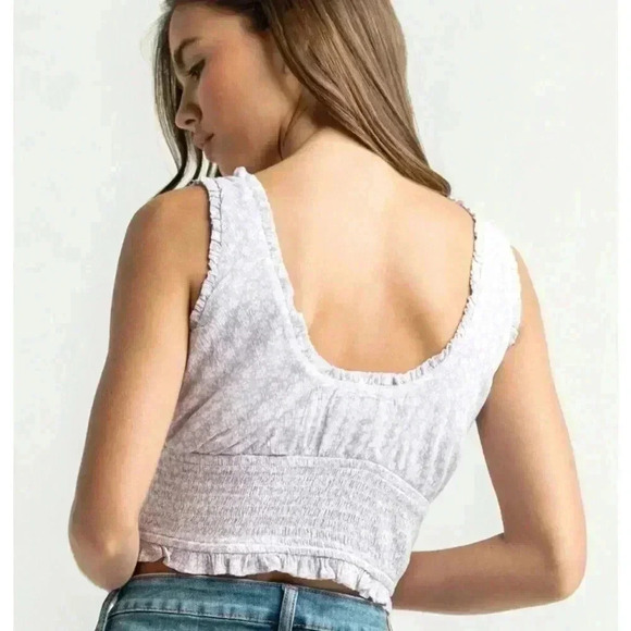 Cute lace up top - Picture 3 of 5